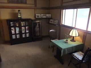 レトロな館内