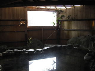 露天風呂「山ぶどう」の大きいほうのお風呂