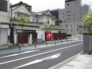 道路に注目！