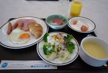 海の幸もあるバイキング