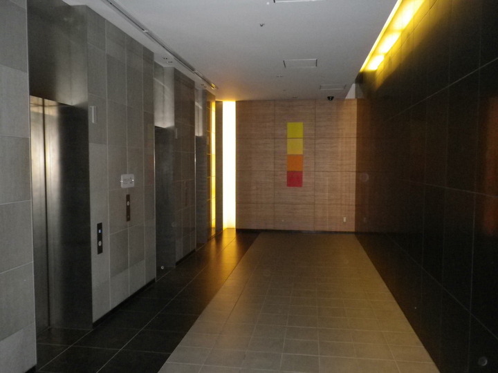 ホテル１階のエレベーターホール